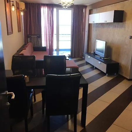 Heaven Lux Апартаменти *