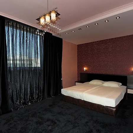 Апартаменти Heaven Lux